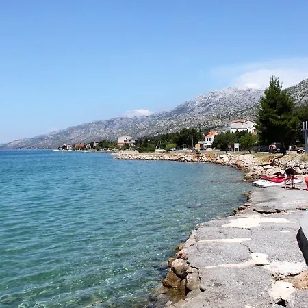 Family Starigrad 6637k Gasthuis 3*